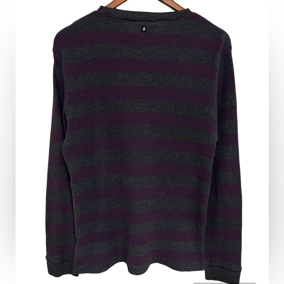 Vans Long Sleeve Crew Neck Waffle Tee in Purple & Charcoal Grey (Youth/Boys L) - Picture 4 of 11